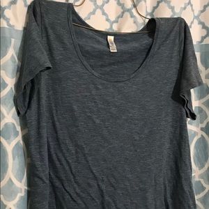 LulaRoe Large Classic t denim blue micro stripe